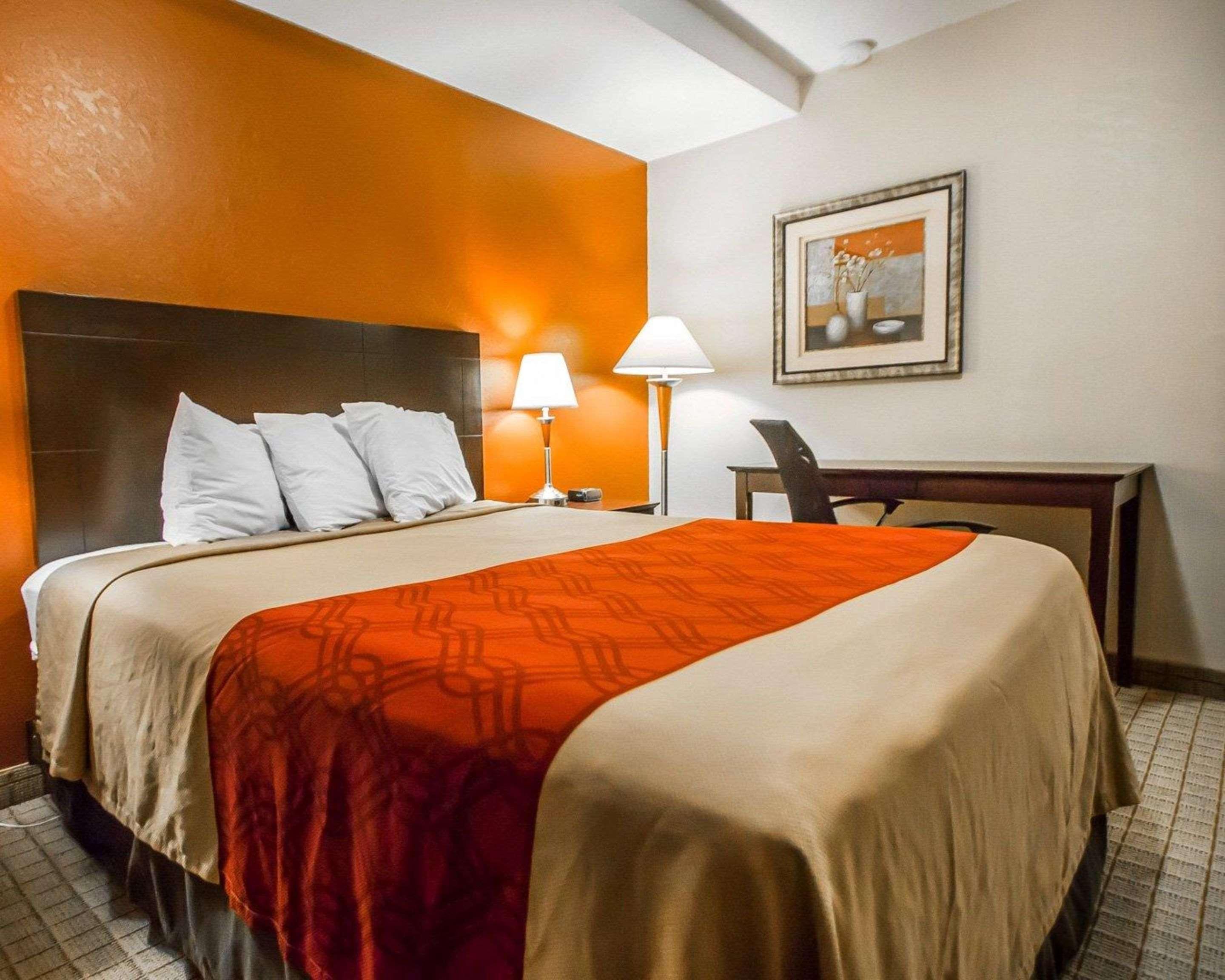 Econo Lodge Inn & Suites Old Saybrook - Westbrook Buitenkant foto