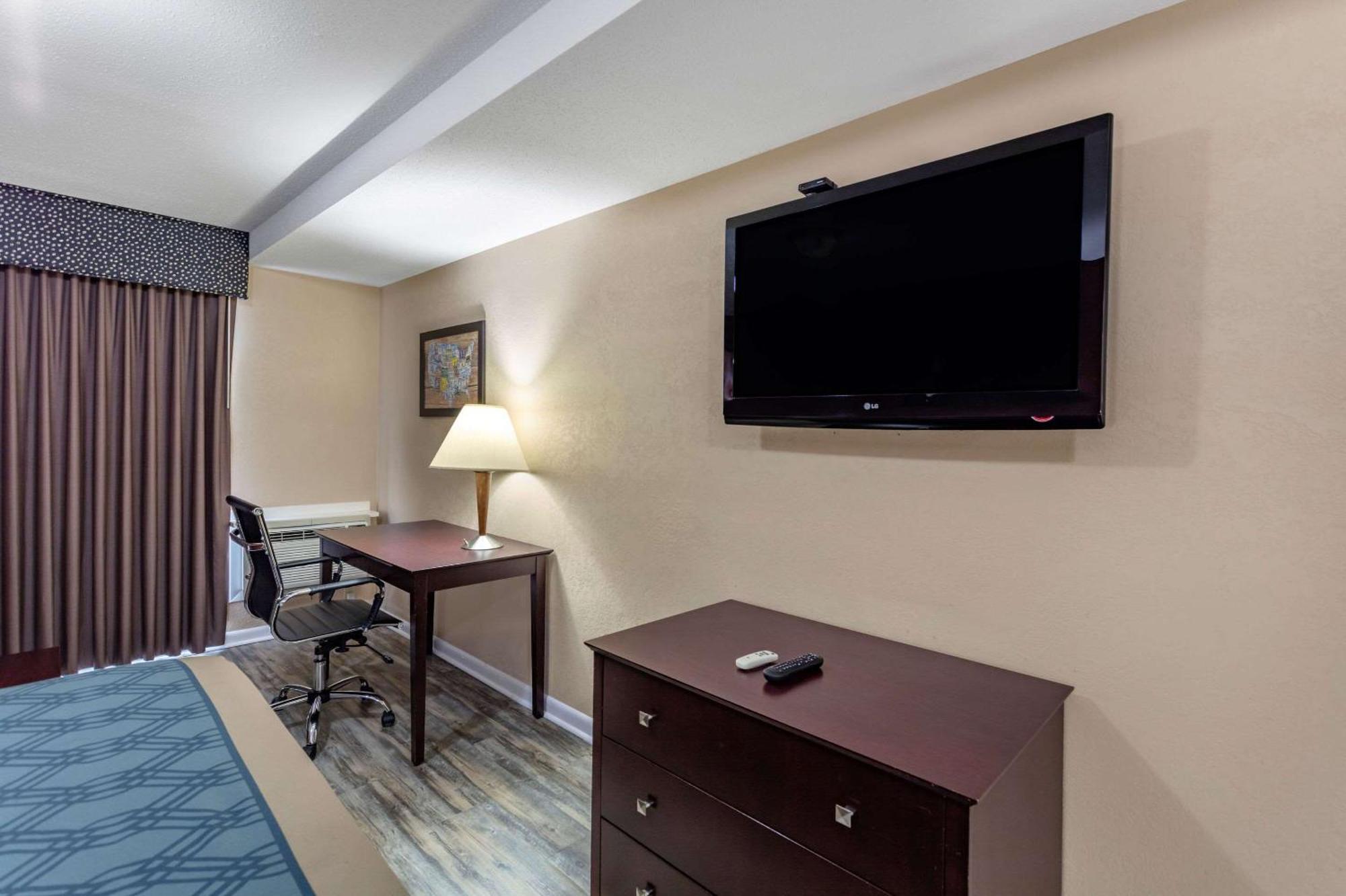 Econo Lodge Inn & Suites Old Saybrook - Westbrook Buitenkant foto