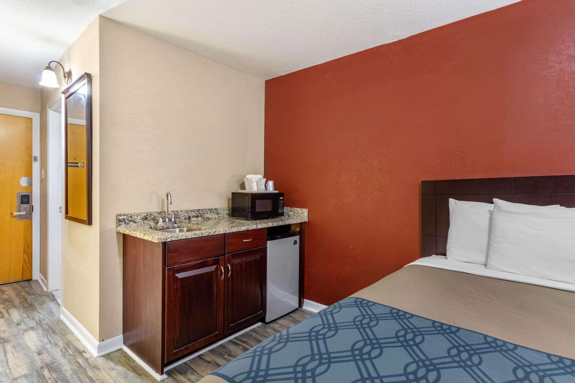 Econo Lodge Inn & Suites Old Saybrook - Westbrook Buitenkant foto