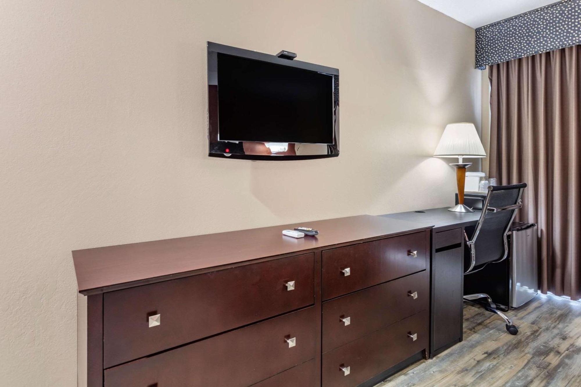 Econo Lodge Inn & Suites Old Saybrook - Westbrook Buitenkant foto