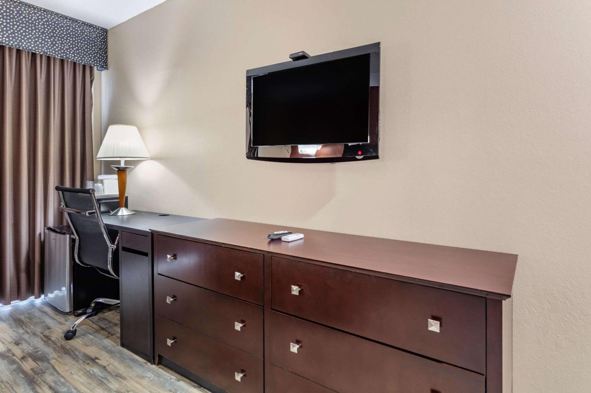 Econo Lodge Inn & Suites Old Saybrook - Westbrook Buitenkant foto